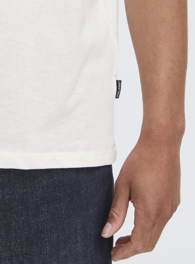 T - SHIRT - 20718884 - WHITE